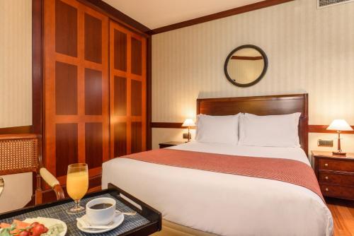 Фотография гостиницы Eurostars Gran Hotel Santiago