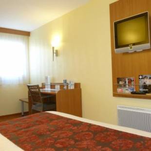 Фотографии гостиницы
Brit Hotel Poitiers Beaulieu