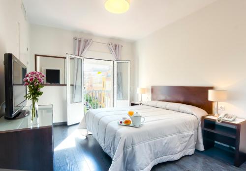 Фотография гостиницы Hotel Madrid de Sevilla