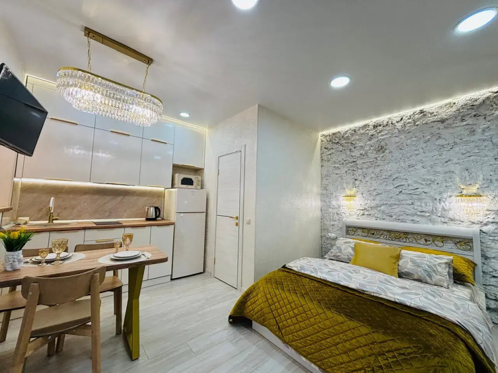 Фотография квартиры Квартира Стильная студия в центре курортной зоны рядом с Цветником