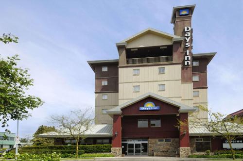 Фотография гостиницы Days Inn by Wyndham Vancouver Airport