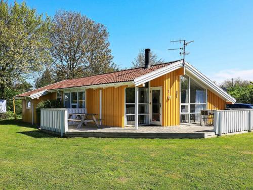 Фотография гостевого дома Four-Bedroom Holiday home in Humble 3