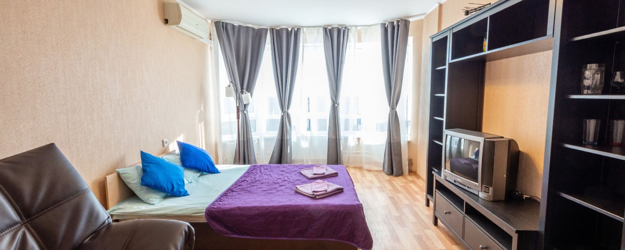 Фотографии Жилья посуточно Прекрасная квартира в Цветах