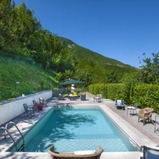 Фотографии гостевого дома 
            Modern Holiday Home in Acquanera with Private Swimming Pool
