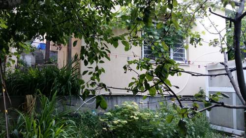 Фотография гостевого дома Райский уголок