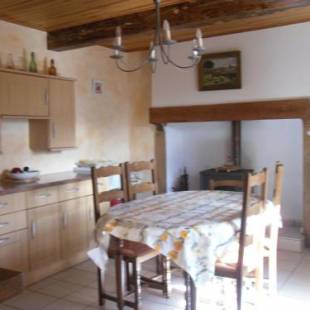 Фотографии гостевого дома 
            Maison de 2 chambres avec jardin clos a Puycelsi