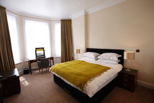 Фотография гостиницы Glenlyn Hotel