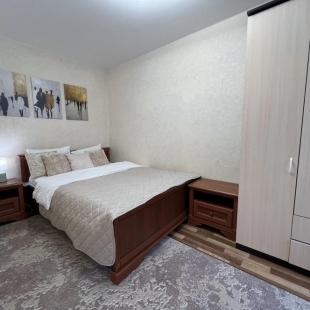 Фотография квартиры Квартира Двухкомнатная на Бажова 127