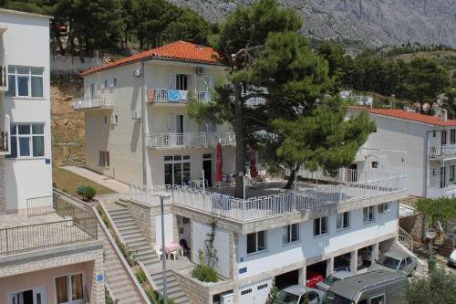 Фотография гостевого дома Apartments with a parking space Baska Voda, Makarska - 6912