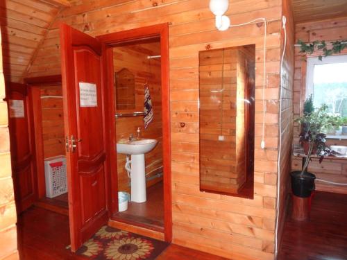 Фотографии гостевого дома
Райский уголок