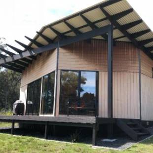 Фотографии гостевого дома
BAY OF FIRES ECO HUT off grid experience at Binalong Bay