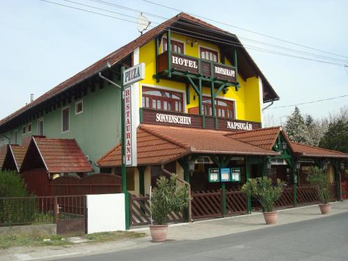 Фотография гостиницы Hotel Napsugár
