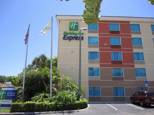 Фотография гостиницы Holiday Inn Express Cruise Airport, an IHG Hotel