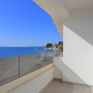 Фотографии гостевого дома
Family friendly apartments with a swimming pool Zivogosce - Porat, Makarska - 18150