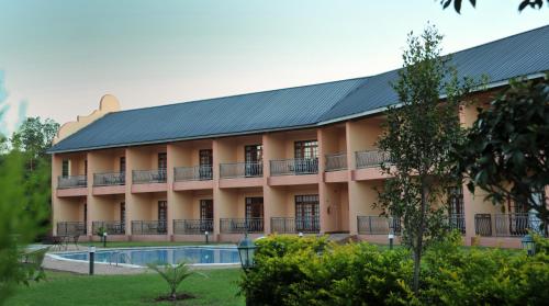 Фотография гостиницы Cresta Marang Gardens Hotel