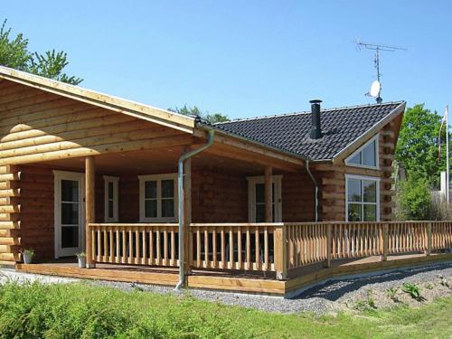 Фотография гостевого дома Three-Bedroom Holiday home in Allinge 8
