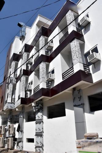 Фотографии гостиницы
Hotel Rajshree