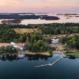 Фотографии гостиницы
Gränsö Slott Hotel & Spa