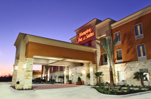 Фотография гостиницы Hampton Inn & Suites Winnie