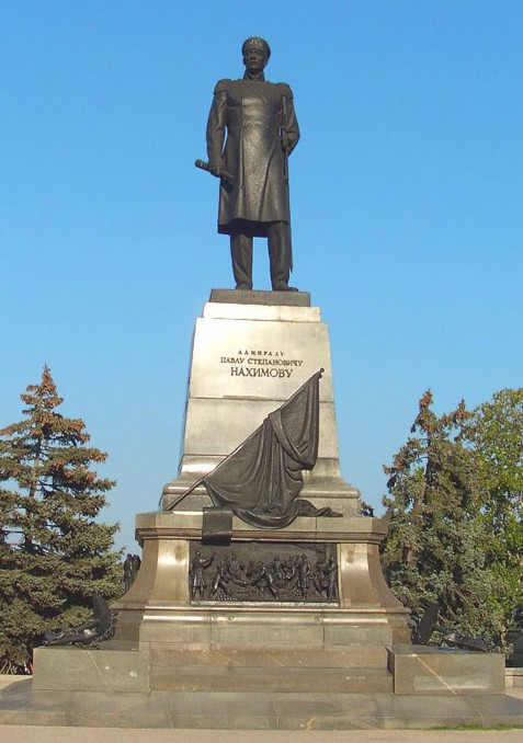 Фотографии памятника 
            Памятник П.С. Нахимову