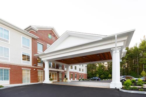 Фотография гостиницы Holiday Inn Express & Suites - Sturbridge, an IHG Hotel
