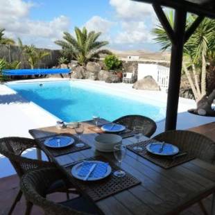 Фотографии гостевого дома
Casa Brujas Lajares