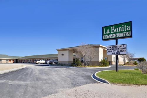 Фотография мотеля La Bonita Inn & Suites - McCamey