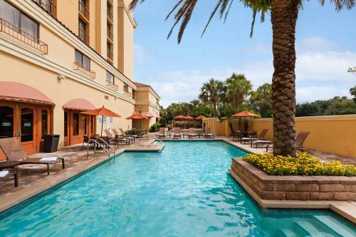Фотография гостиницы Embassy Suites by Hilton Orlando International Drive Convention Center