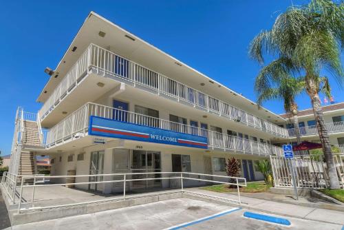 Фотография гостиницы Motel 6-San Bernardino, CA - North