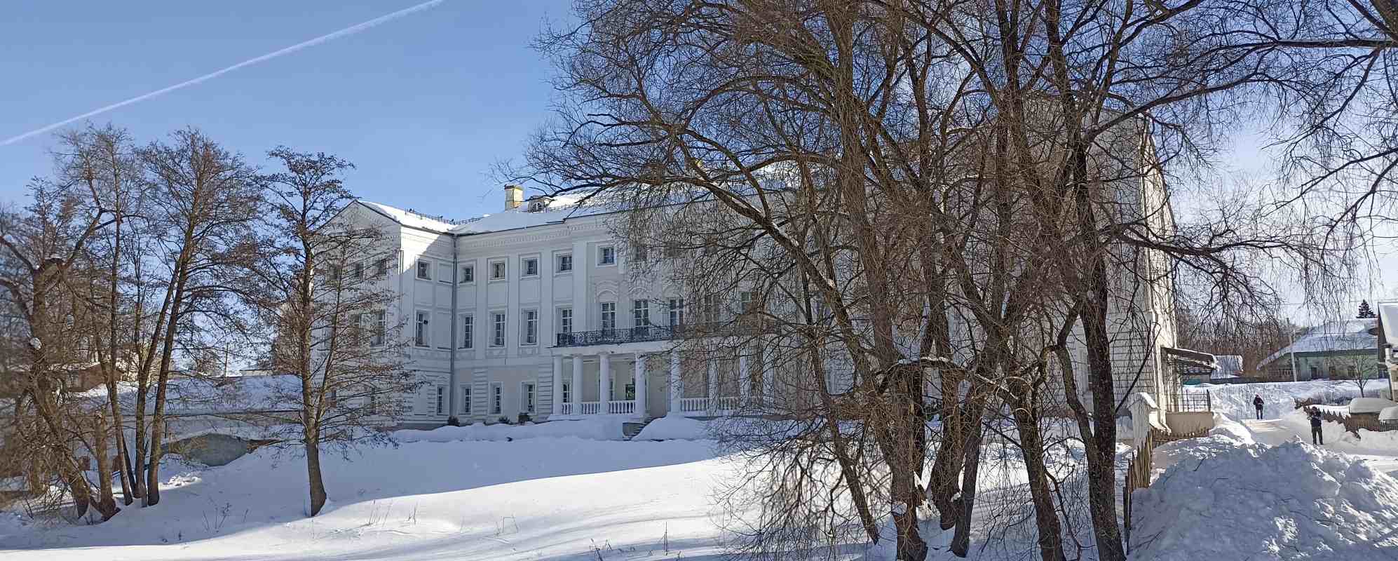 Запахло весной!