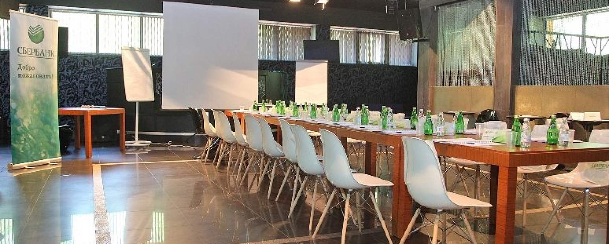 Фотографии конференц-зала
2 конференц-зала (в КРЦ)