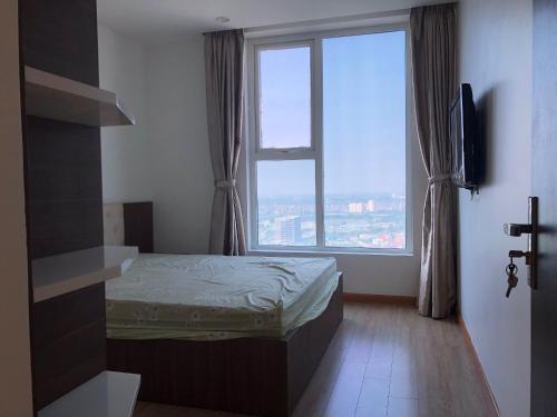 Фотография гостиницы The Lakeview - West Lake Lotus Apartments