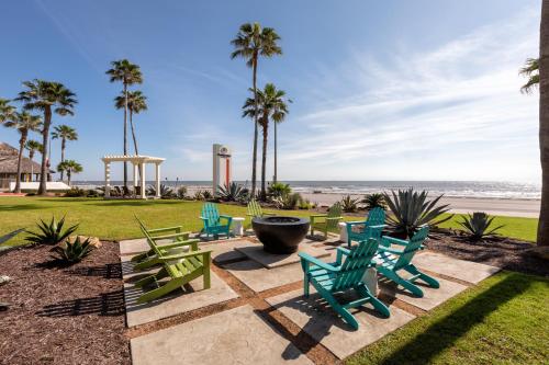 Фотография гостиницы DoubleTree by Hilton Galveston Beach