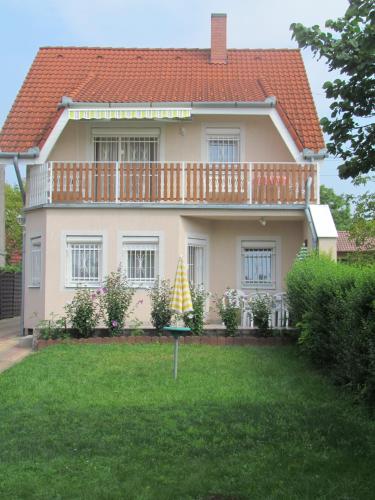 Фотографии гостевого дома
Lili nyaralóház