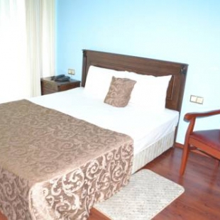 Фотография гостиницы Cameo Hotel