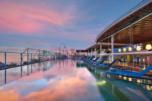 Фотография гостиницы ASTON Canggu Beach Resort