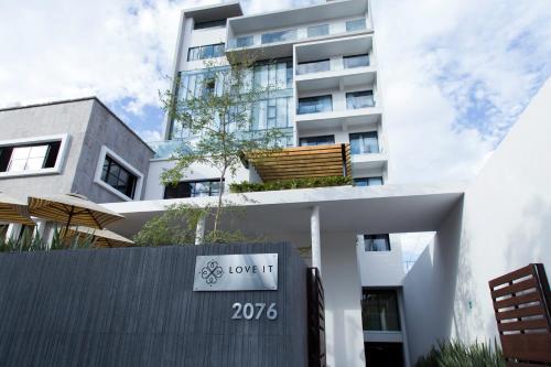 Фотография гостиницы Hotel Love It Consulado