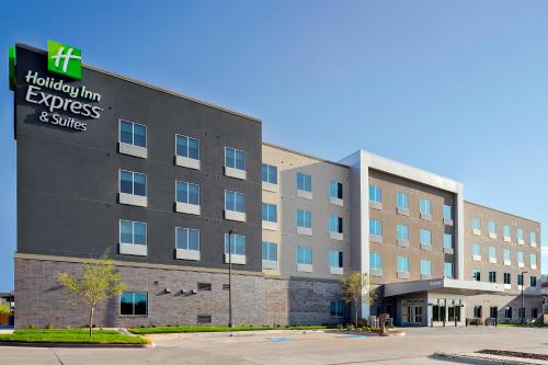 Фотография гостиницы Holiday Inn Express & Suites Lubbock Central - Univ Area, an IHG Hotel