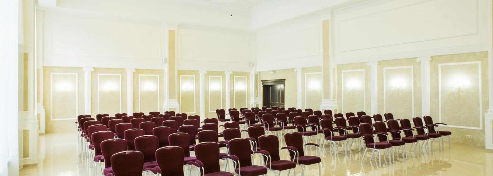 Фотография конференц-зала Конференц-зал Гранд Отель Аристократ