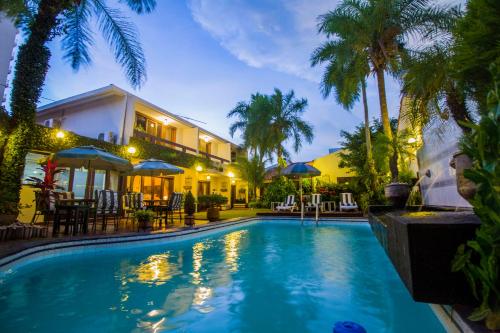 Фотографии гостиницы
Hotel Sirari By Regina