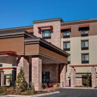 Фотографии гостиницы 
            Hampton Inn & Suites Astoria