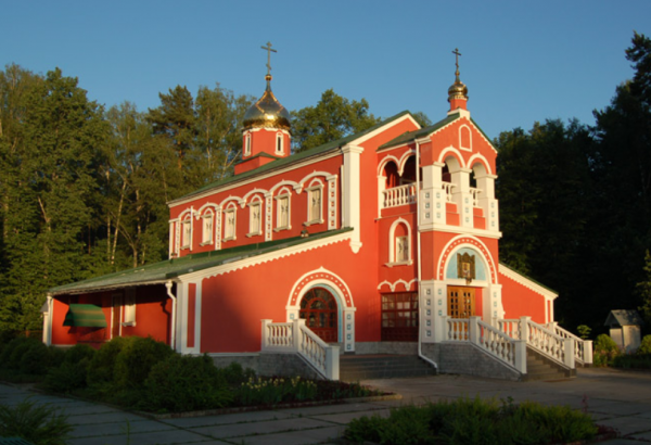 Фотография храма Храм Всех святых в земле Российской просиявших