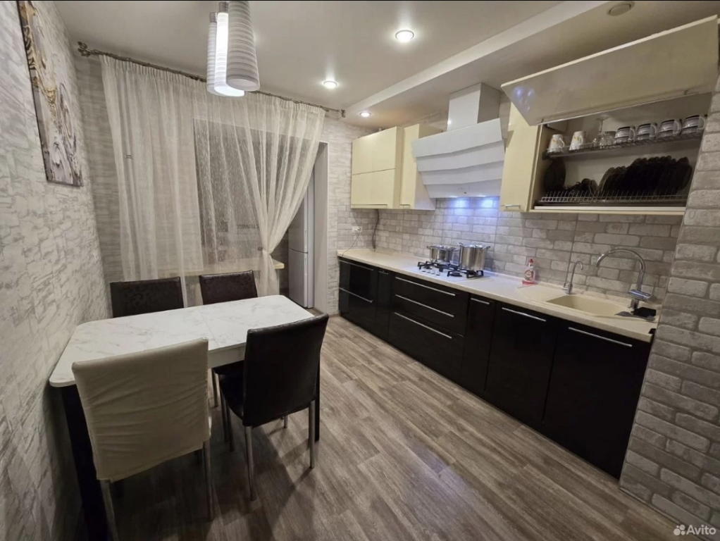 Фотография квартиры Квартира Просторная трёхкомнатная на Электронной