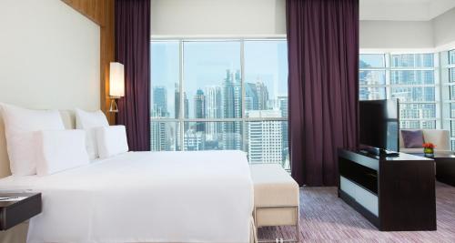 Фотография гостиницы Pullman Dubai Jumeirah Lakes Towers