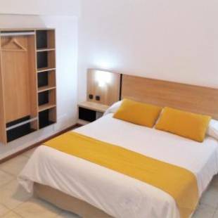 Фотографии апарт отеля
Apartamentos Mendoza