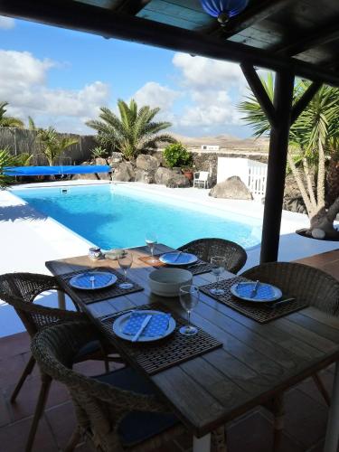 Фотография гостевого дома Casa Brujas Lajares