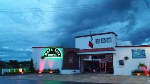 Фотография гостиницы Hotel Maya 2012