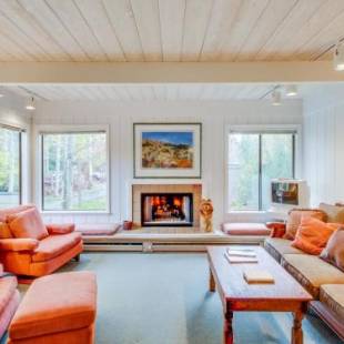 Фотографии гостевого дома
New Village Center