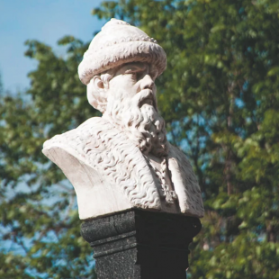 Фотография памятника Памятник основателю Плёса Князю Василию
