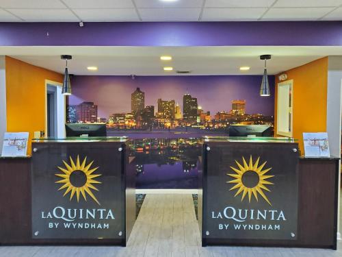 Фотография гостиницы La Quinta by Wyndham Memphis Airport Graceland